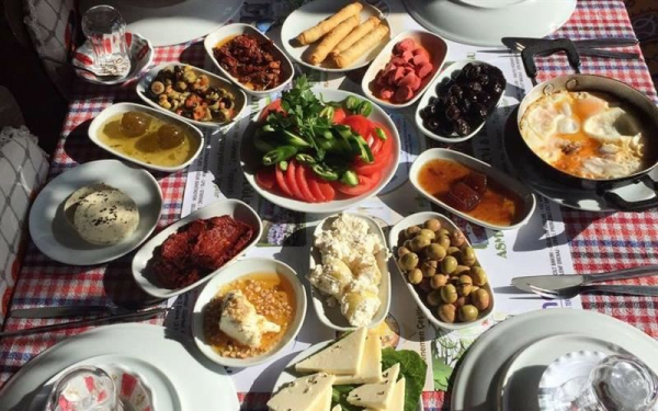 Serpme Kahvaltı